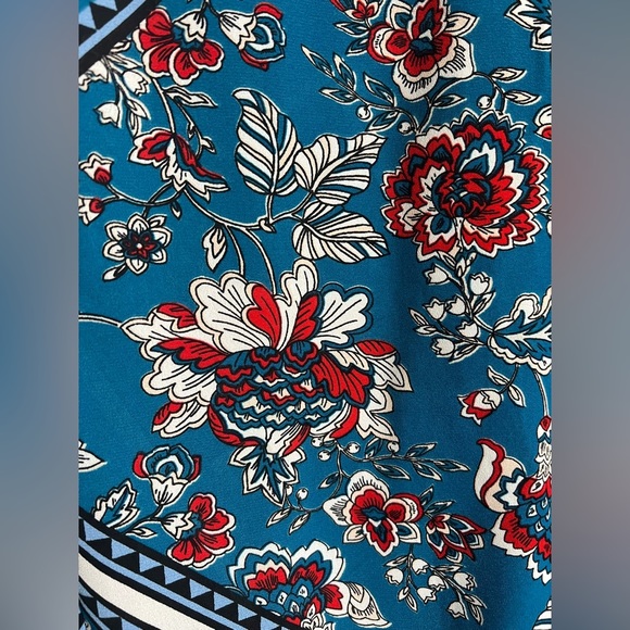 🎋NWT! NY&Co Mixed Print Faux Wrap Blouse - Picture 10 of 11